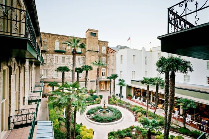 Hotel Exterior 68 of 69